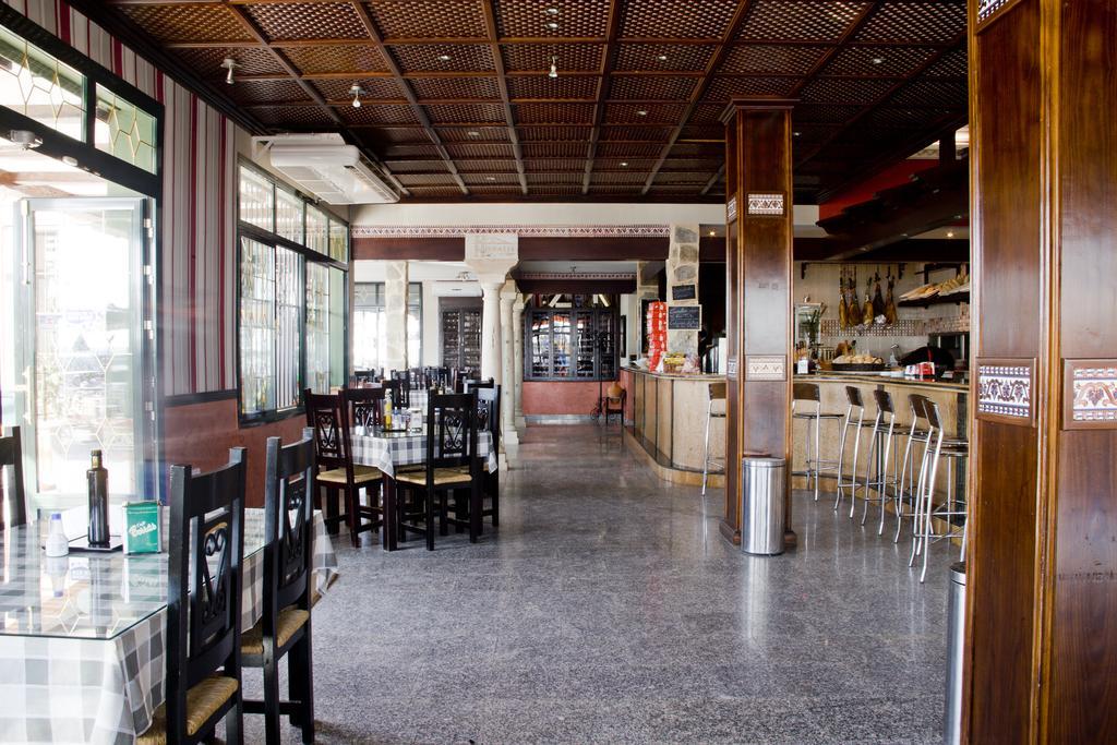 מאירנה דל אלקור Hostal Hispalis מראה חיצוני תמונה