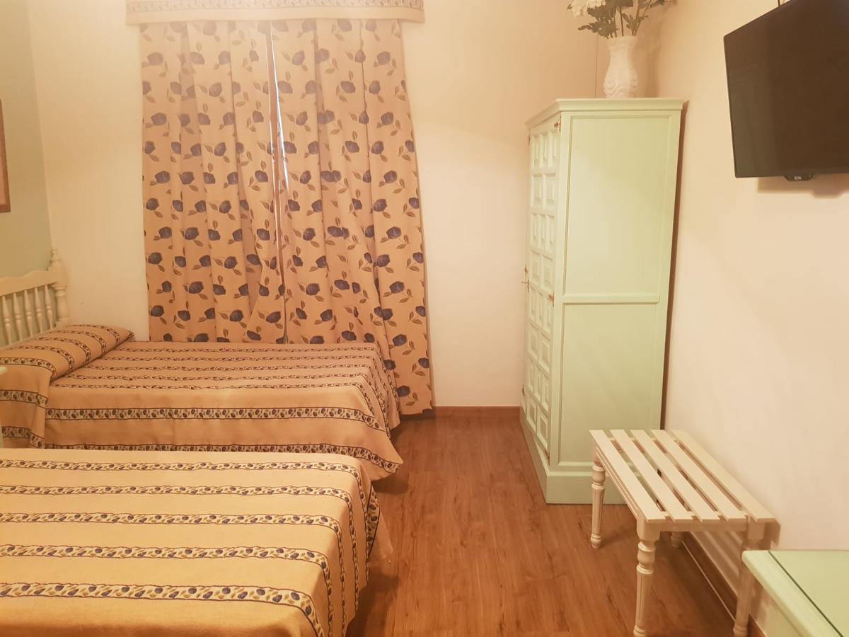 מאירנה דל אלקור Hostal Hispalis מראה חיצוני תמונה